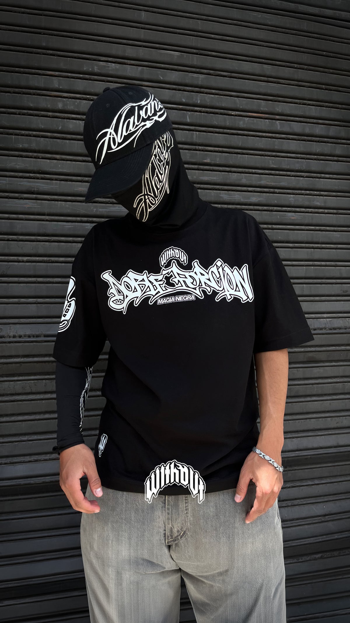 Camiseta Oversize Métricas Frías "Magia negra" | Negra