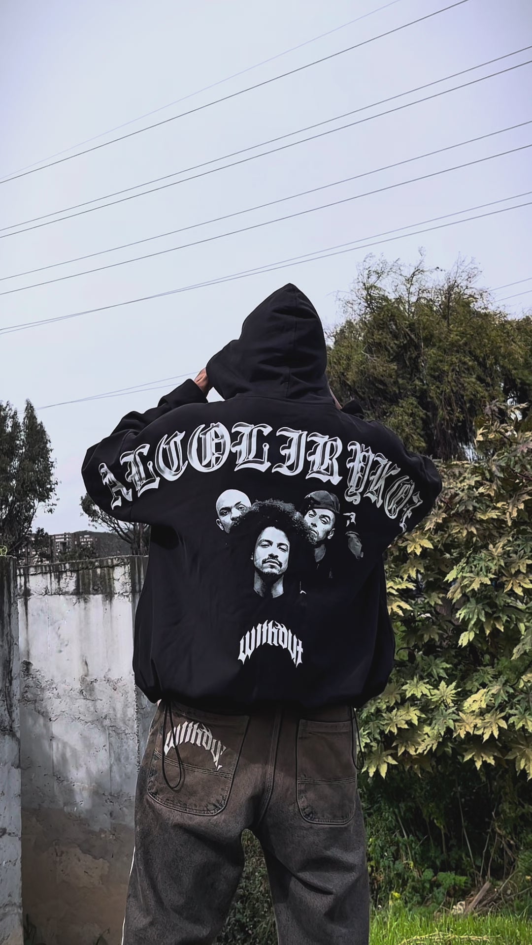 Hoodie Oversize Alcolirikoz Exclusivo negro